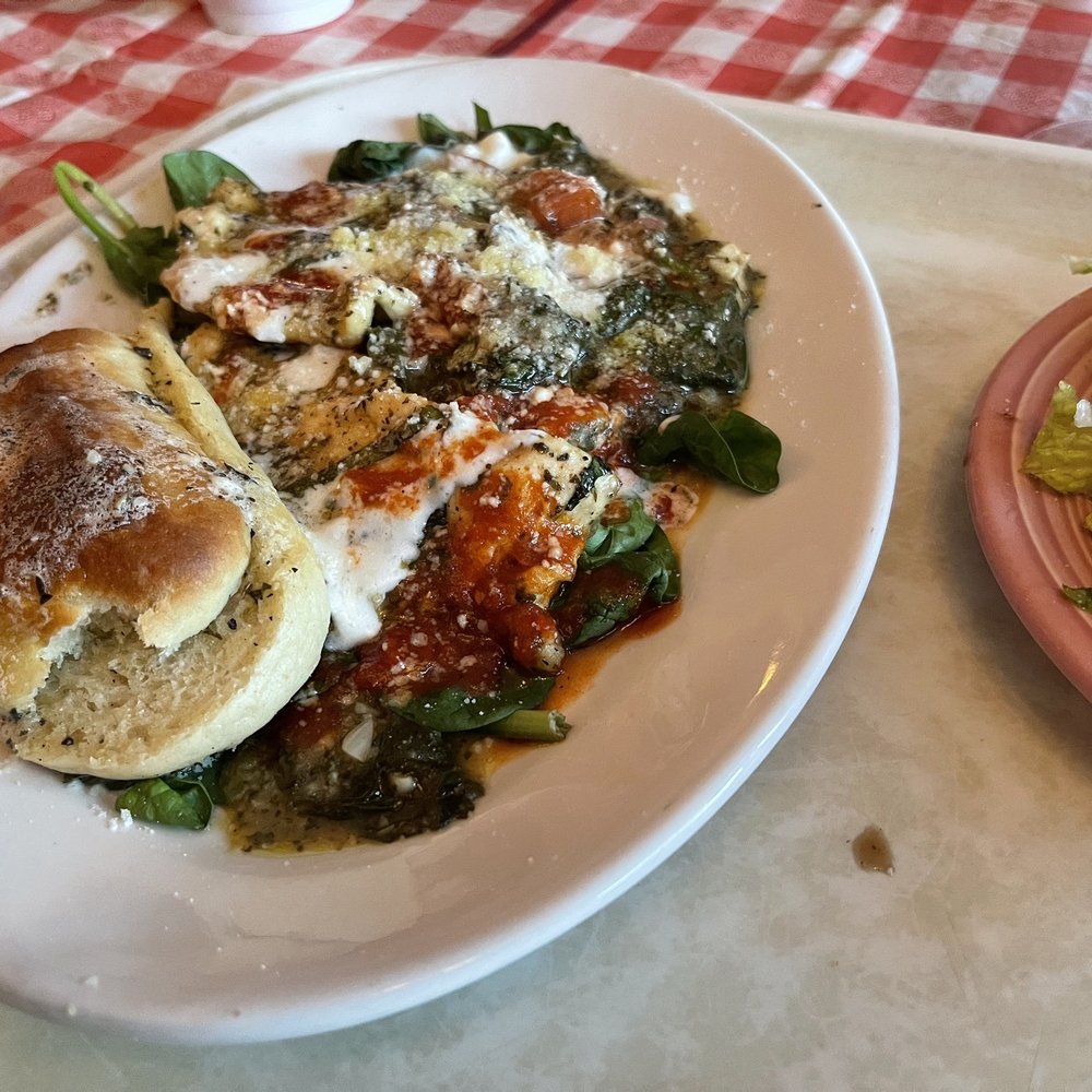 Casa Dora Italian Cafe - Pesto chicken - Italian Near Me - Jacksonville, Florida Casa Dora Italian Cafe - Pesto chicken - Italian Near Me - Jacksonville, Florida