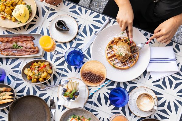 Meso Modern Mediterranean by null