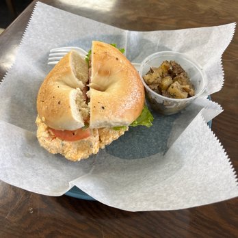 New Garden Bagel - Spicy Pimento Cheese Sandwich and home fries - Bagels Near Me - Greensboro, North Carolina New Garden Bagel - Spicy Pimento Cheese Sandwich and home fries - Bagels Near Me - Greensboro, North Carolina