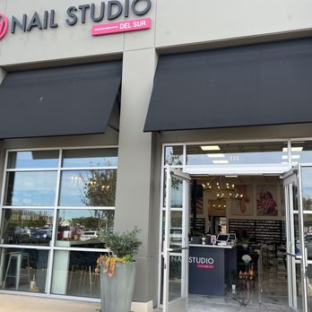 Nail Studio Del Sur - Clean and inviting. - Nail Salons Near Me - San Diego, California Nail Studio Del Sur - Clean and inviting. - Nail Salons Near Me - San Diego, California