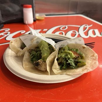 Taqueria De Diez - Chicken, steak, nopal tacos. All amazing - Tacos Near Me - Austin, Texas Taqueria De Diez - Chicken, steak, nopal tacos. All amazing - Tacos Near Me - Austin, Texas