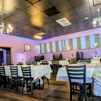Sake Sushi - Dining room - Sushi Bars Near Me - Madison, Wisconsin Sake Sushi - Dining room - Sushi Bars Near Me - Madison, Wisconsin