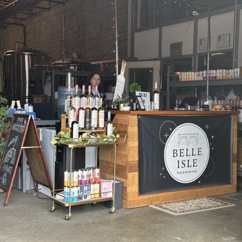 Belle Isle Moonshine - a man behind the counter - Distilleries Near Me - Richmond, Virginia