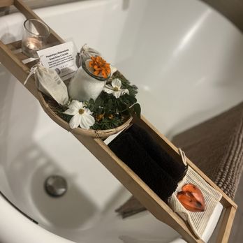 Inn at Moonlight Beach - Bed & Breakfast Near Me - Encinitas, California