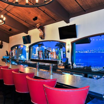 Tom Ham's Lighthouse - Bar with a view - Breakfast & Brunch Near Me - San Diego, California