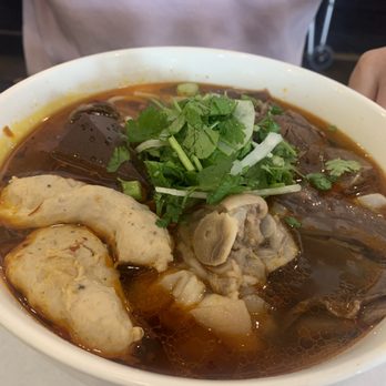Ngự Bình Restaurant - Bun Bo Hue - Vietnamese Near Me - Westminster, California