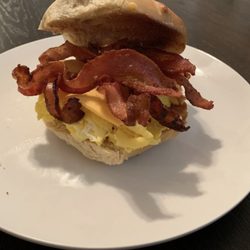 Junior's Deli