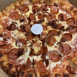 Pizza Pirates - Pepperoni, bacon, red onion on half. Delicious!