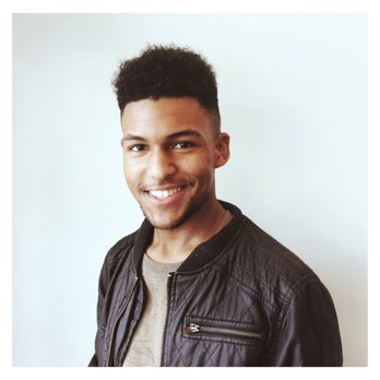Mint - 90s hightop fade by Minnie. - Hair Salons Near Me - Austin, Texas Mint - 90s hightop fade by Minnie. - Hair Salons Near Me - Austin, Texas