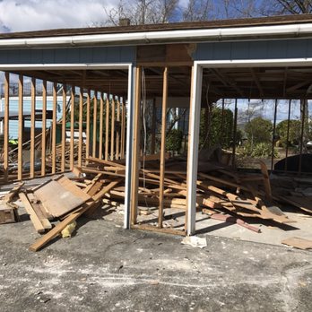 AAA Budget Moving, Hauling & Demolition - Garage teardown - Junk Removal & Hauling Near Me - Kent, Washington AAA Budget Moving, Hauling & Demolition - Garage teardown - Junk Removal & Hauling Near Me - Kent, Washington