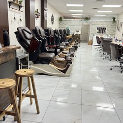 Essence Nail Bar - Call 4077904177 make appointment with us