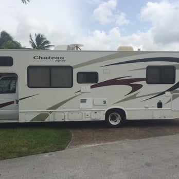 El Monte RV - Not a bad ride - RV Rental Near Me - Princeton, Florida