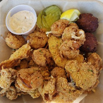 The Workshop - Seafood platter: oysters, catfish, prawns crispy shoestring potatoes and hushpuppies. - Cajun/Creole Near Me - Benicia, California