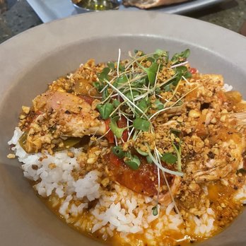Zynodoa - Polyface farm chicken dish - New American Near Me - Staunton, Virginia Zynodoa - Polyface farm chicken dish - New American Near Me - Staunton, Virginia