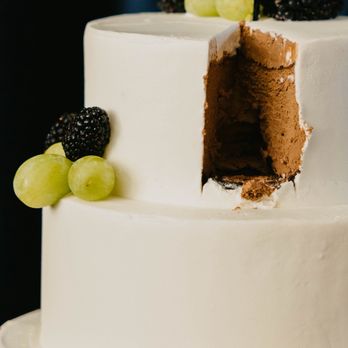 Dore Cake - Custom Cakes Near Me