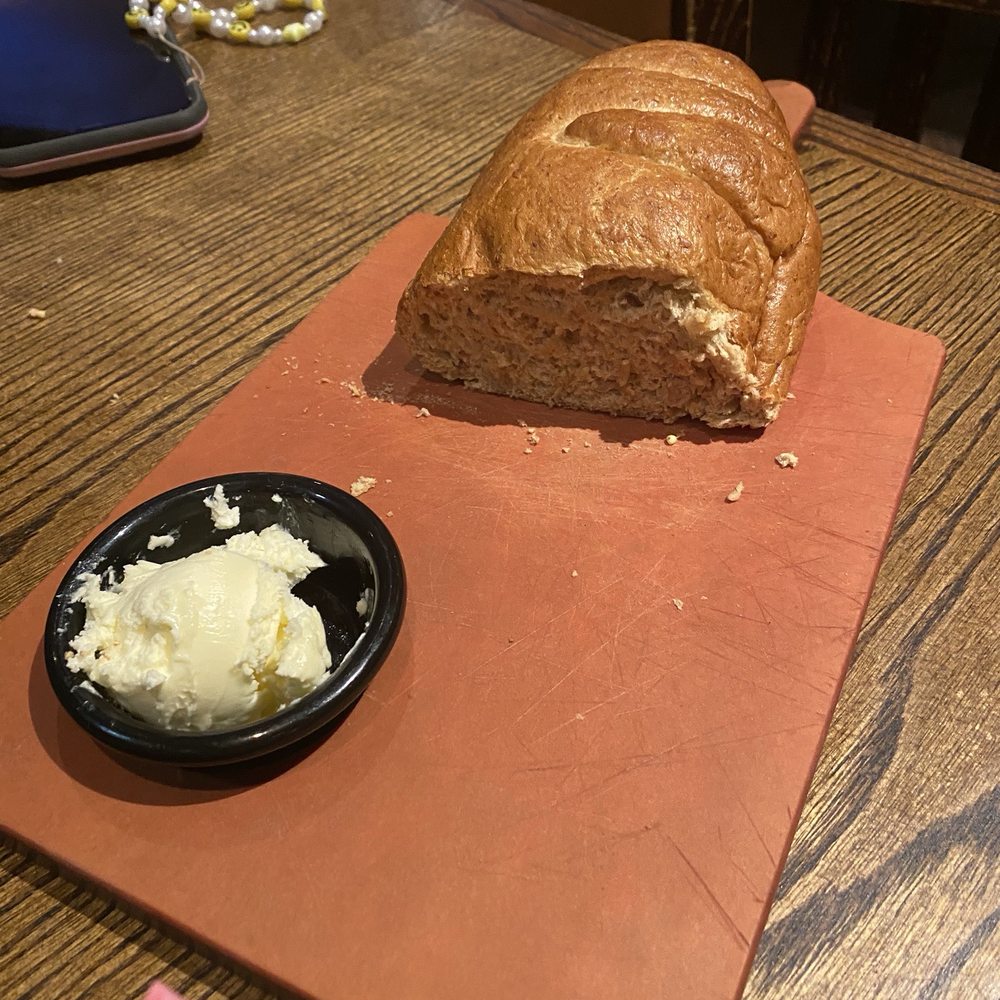 LongHorn Steakhouse - Bread and butter - Steakhouses Near Me - North Haven, Connecticut LongHorn Steakhouse - Bread and butter - Steakhouses Near Me - North Haven, Connecticut