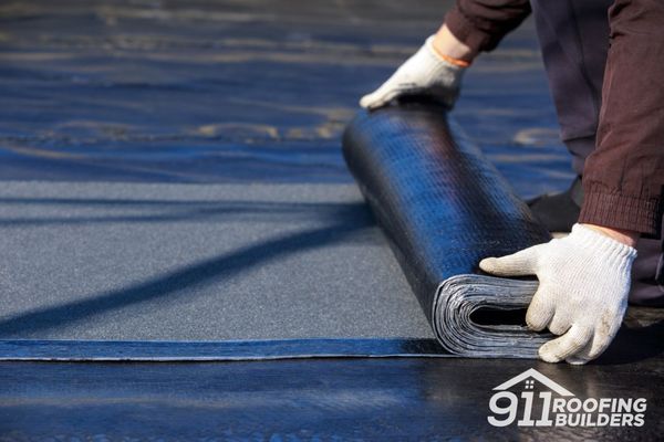 911 Roofing Builders Logo