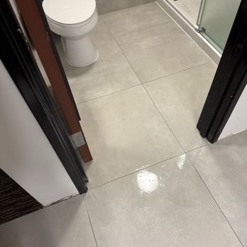 DoubleTree by Hilton Hotel Vancouver, Washington - Water leak - Hotels Near Me - Vancouver, Washington DoubleTree by Hilton Hotel Vancouver, Washington - Water leak - Hotels Near Me - Vancouver, Washington