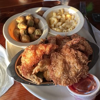 Noah's Ark Bar & Grill - Seafood basket - Seafood Near Me - Bacliff, Texas Noah's Ark Bar & Grill - Seafood basket - Seafood Near Me - Bacliff, Texas