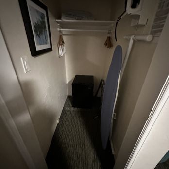 Old Town Inn - Closet - Hotels Near Me - San Diego, California Old Town Inn - Closet - Hotels Near Me - San Diego, California