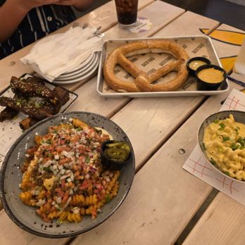 Backyard - Desert Ridge - Kids Mc n cheese.  Carne Asad fries, pretzel and short ribs - Sports Bars Near Me - Phoenix, Arizona