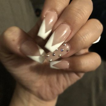 Le's O Nails - Nails done by Kristina - Nail Salons Near Me - Oxnard, California