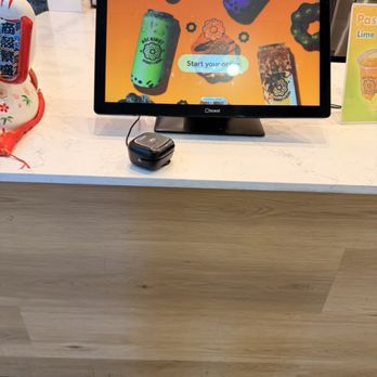 Mochinut - Oakridge - Kiosk - Donuts Near Me - San Jose, California