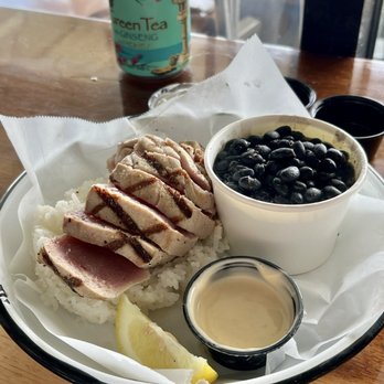 Bear Flag Fish - Ahi Tuna Plate - Seafood Near Me - Huntington Beach, California Bear Flag Fish - Ahi Tuna Plate - Seafood Near Me - Huntington Beach, California