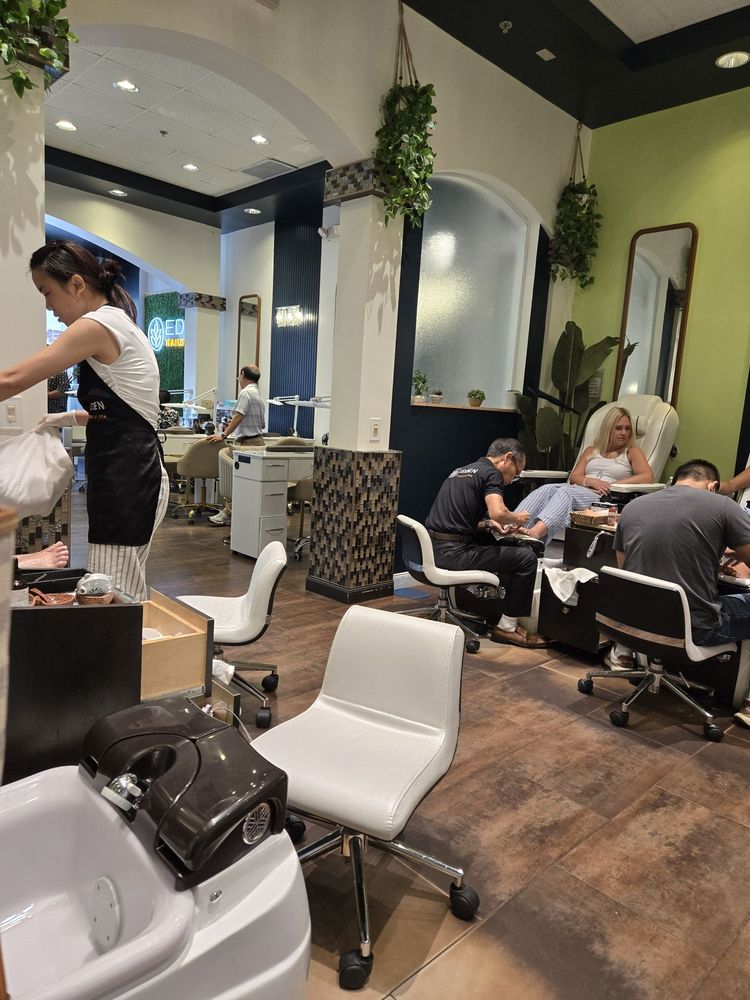 Eden Nails & Spa Image