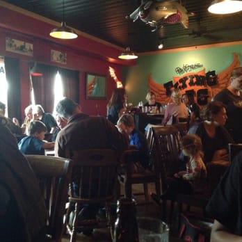 Flying Pig Pub & Kitchen - Pubs Near Me - Oceanside, California