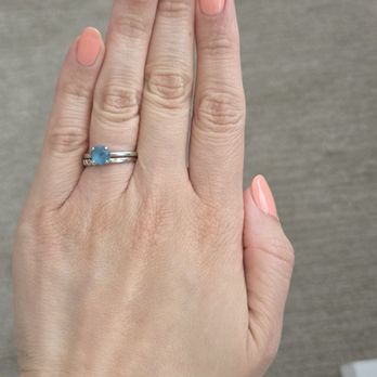 Onyxx Nail Lounge - My Manicure - Nail Salons Near Me - Redondo Beach, California