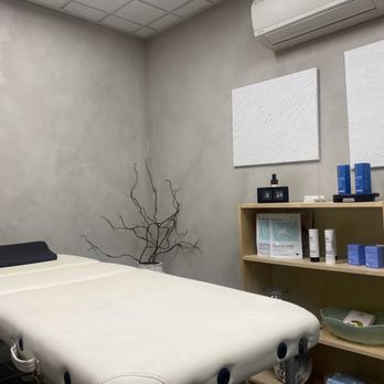 Se Sóucier Beverly Hills - I love the place! - Waxing Near Me - Beverly Hills, California Se Sóucier Beverly Hills - I love the place! - Waxing Near Me - Beverly Hills, California