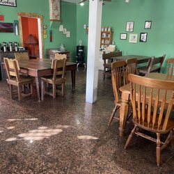 San Luis Coffee Company - Our relax and enjoy area