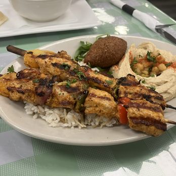 Zaytona Grill - Chicken skewer and sides - Mediterranean Near Me - Miami, Florida Zaytona Grill - Chicken skewer and sides - Mediterranean Near Me - Miami, Florida