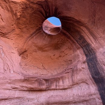 Goulding's Tours - Bus Tours Near Me - Monument Valley, Utah