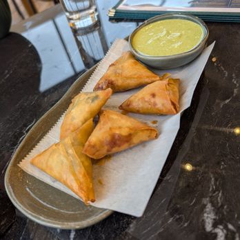 Cross Roads - Samosa - Indian Near Me - Malvern, Pennsylvania