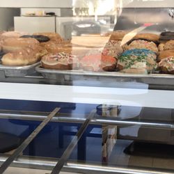 D & H Donuts - Donuts