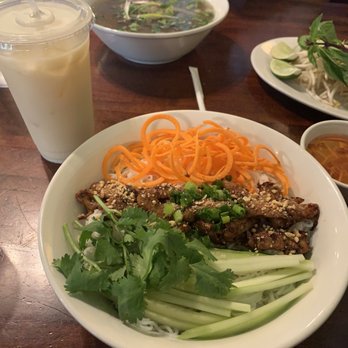 Yaya Cafe - Chicken vermicelli and jasmine milk tea - Vietnamese Near Me - Austin, Texas Yaya Cafe - Chicken vermicelli and jasmine milk tea - Vietnamese Near Me - Austin, Texas