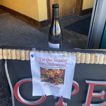 Hellams Vineyard - Wine Bars Near Me - La Conner, Washington