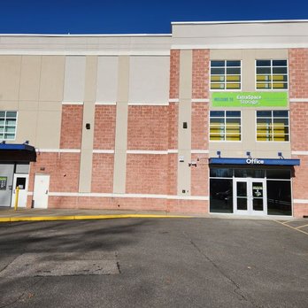 Extra Space Storage - Beauty Image - Self Storage Near Me - Glen Allen, Virginia Extra Space Storage - Beauty Image - Self Storage Near Me - Glen Allen, Virginia