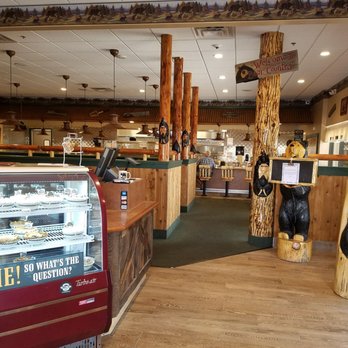 Black Bear Diner Tempe - Entrance lobby area. - Breakfast & Brunch Near Me - Tempe, Arizona