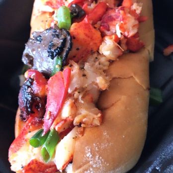 Wrap'N'Roll - "The Notorious B.L.T." - Food Trucks Near Me