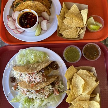 Taqueria Las Comadres - two plates of food - Mexican Near Me - Tracy, California Taqueria Las Comadres - two plates of food - Mexican Near Me - Tracy, California