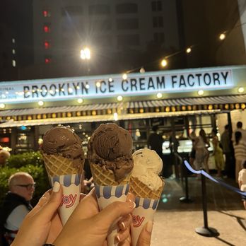 Brooklyn Ice Cream Factory - Chocolate Chocolate Chunk Vanilla Chocolate Chunk All in a waffle cone - Ice Cream & Frozen Yogurt Near Me - Brooklyn, New York Brooklyn Ice Cream Factory - Chocolate Chocolate Chunk Vanilla Chocolate Chunk All in a waffle cone - Ice Cream & Frozen Yogurt Near Me - Brooklyn, New York