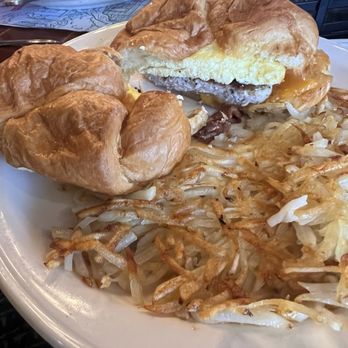 Tree House Restaurant - Breakfast Sandwich 4.6556 stars - American Near Me - Mount Shasta, California Tree House Restaurant - Breakfast Sandwich 4.6556 stars - American Near Me - Mount Shasta, California