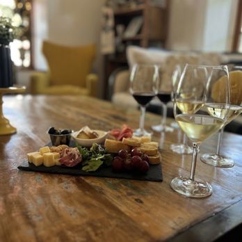 Cuvee Wine & Piano Bar - Flights with charcuterie (oh ya!) - Wine Bars Near Me - Fredericksburg, Texas Cuvee Wine & Piano Bar - Flights with charcuterie (oh ya!) - Wine Bars Near Me - Fredericksburg, Texas