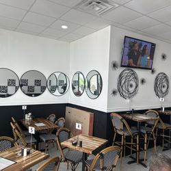 Good Eats Southern Cuisine - Nice location