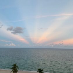 Annex Yoga Studio - Beautiful and relaxing sunset just like yoga at ANNEX YOGA STUDIO!