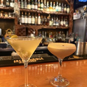 Cecilia's Martini Bar - 2 for 1 happy hour martinis - Dance Clubs Near Me - Breckenridge, Colorado Cecilia's Martini Bar - 2 for 1 happy hour martinis - Dance Clubs Near Me - Breckenridge, Colorado
