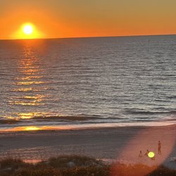 Sand Pebble Resort